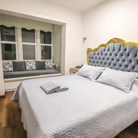 Amour Boutique Hotel *